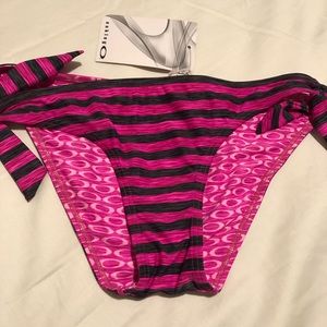 NWT OAKLEY Ribbon-style Pink swimwear
